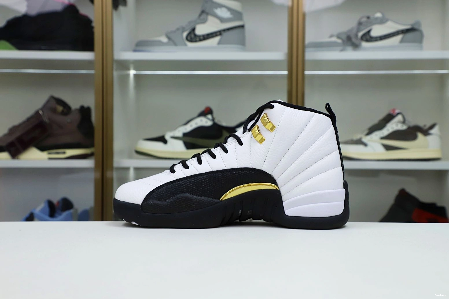 RETRO AIR JORDAN 12 'ROYALTY' 0814